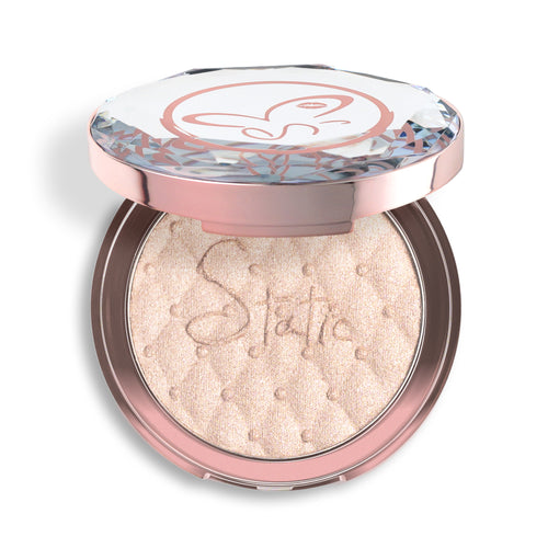 Brilliance – White gold glow