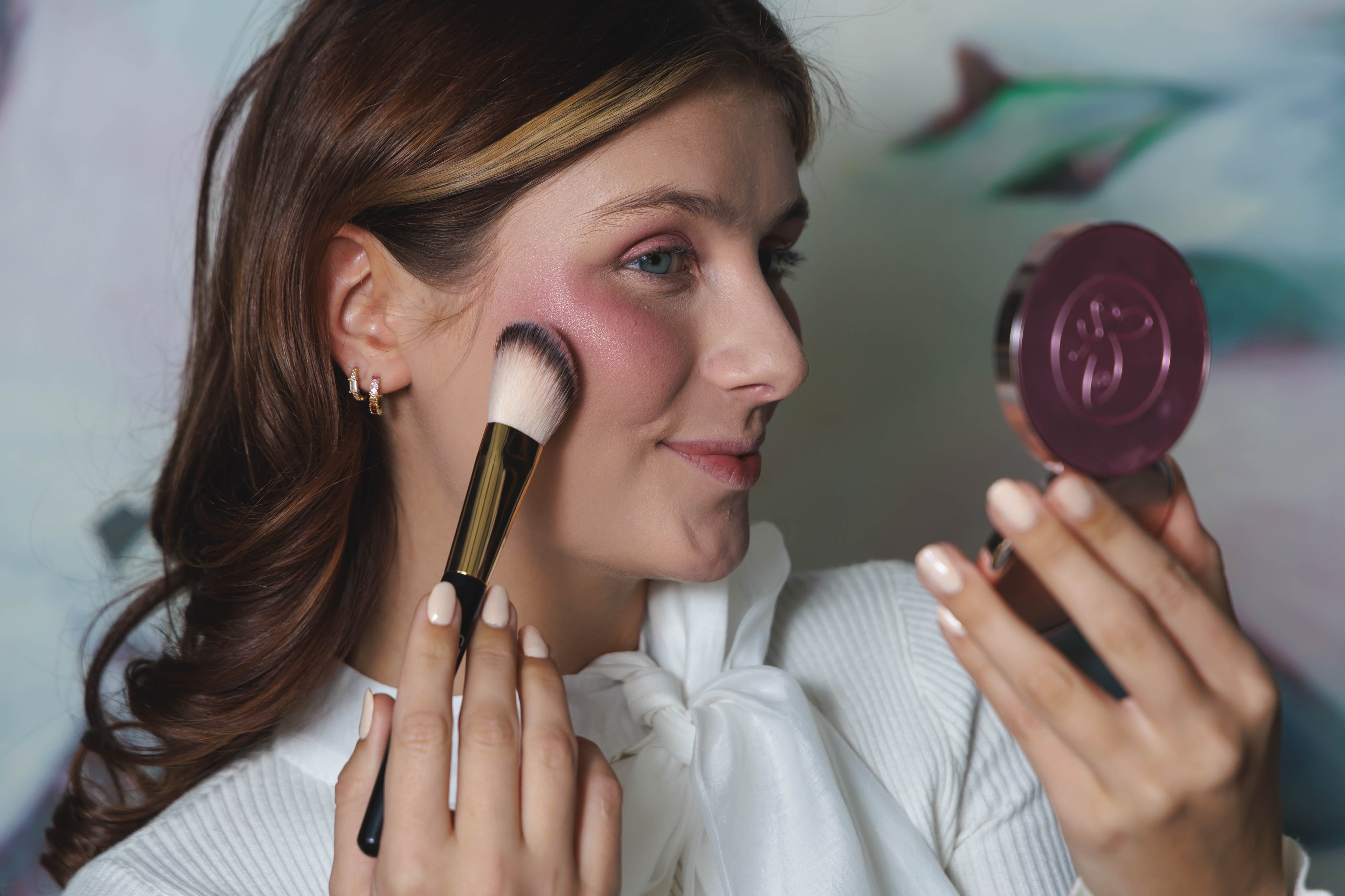 Mi Amour - A soft plum shimmer that adds depth and a flattering, ethereal glow.