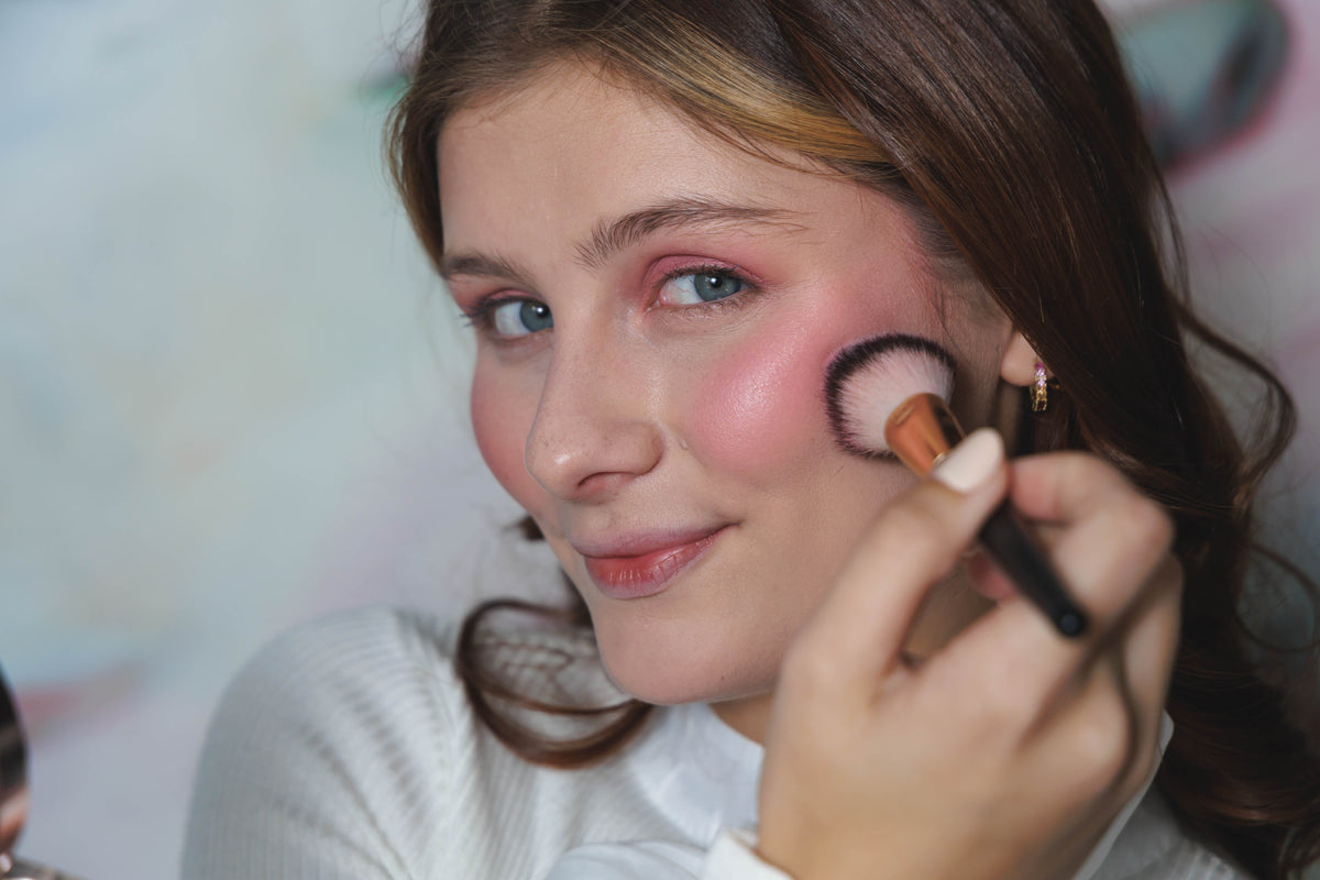 Precious - A soft baby pink with a delicate shimmer for a fresh, radiant glow.