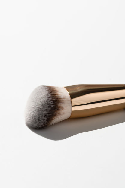 Brush 211 – Angled Foundation Brush