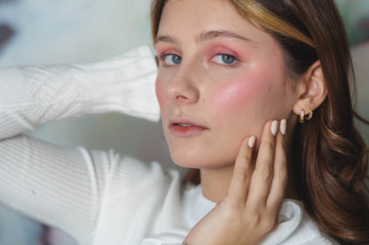 Precious - A soft baby pink with a delicate shimmer for a fresh, radiant glow.