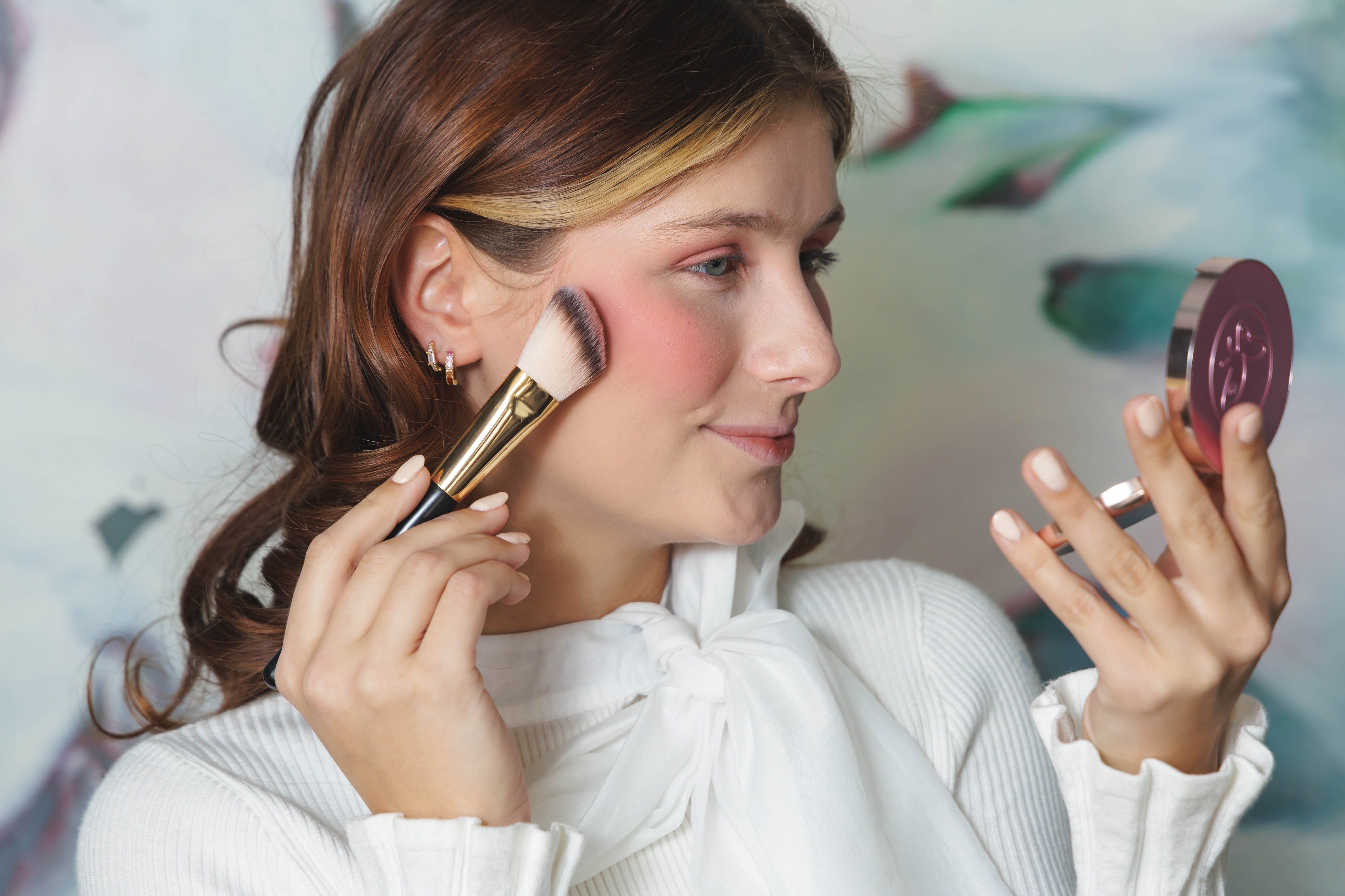 Mon Cher - A warm matte pink that adds a natural flush with a touch of
elegance.