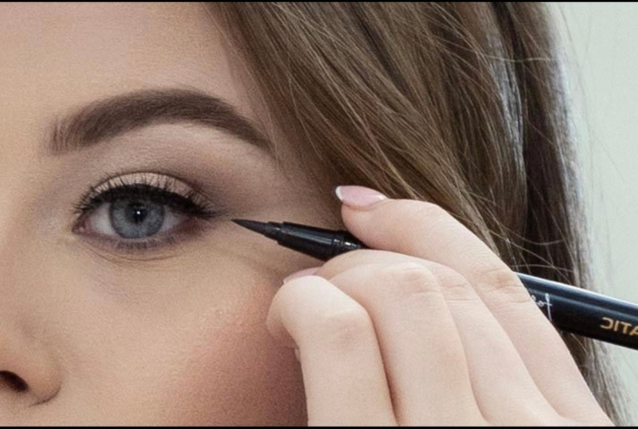 Forever Eye Liner